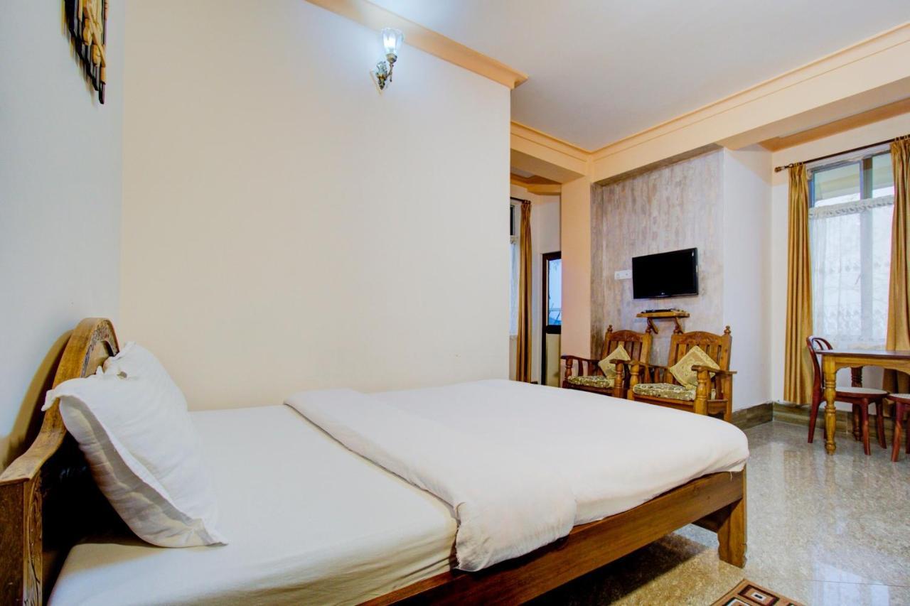 Capital O 79144 Coniferous Resort Cherrapunji Bagian luar foto